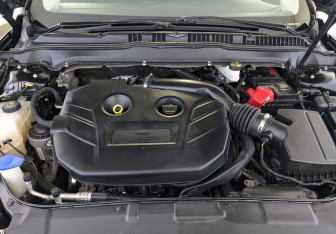 Подержанный автомобиль Ford Mondeo Sedan 2017 года (9 фото)