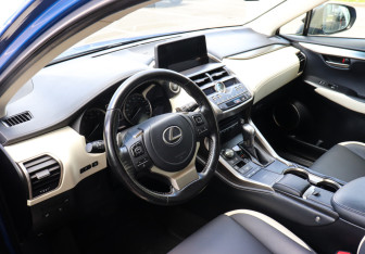 Подержанный автомобиль Lexus NX 2020 года (7 фото)