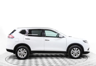 Подержанный автомобиль Nissan X-Trail 2018 года (4 фото)