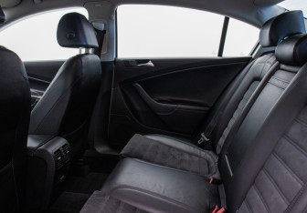 Подержанный автомобиль Volkswagen Passat Sedan 2008 года (11 фото)