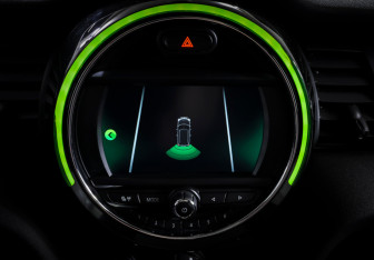 Подержанный автомобиль MINI Hatch 2019 года (17 фото)