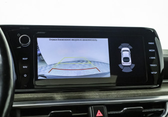 Подержанный автомобиль Kia K5 2020 года (16 фото)