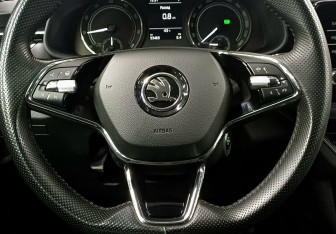 Подержанный автомобиль Skoda Rapid Liftback 2021 года (13 фото)