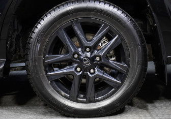 Подержанный автомобиль Lexus LX 2015 года (27 фото)