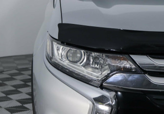 Подержанный автомобиль Mitsubishi Outlander 2015 года (7 фото)