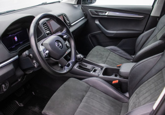 Подержанный автомобиль Skoda Karoq 2020 года (10 фото)