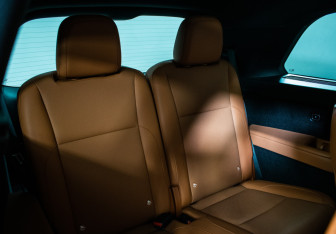 Подержанный автомобиль LiXiang L9 2023 года (9 фото)