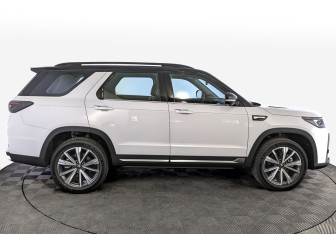 Новый Changan CS95 2024 (2 фото)