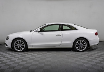 Подержанный автомобиль Audi A5 Coupe 2012 года (8 фото)