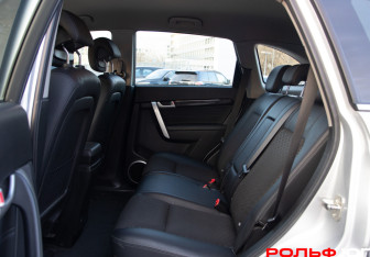 Подержанный автомобиль Chevrolet Captiva 2015 года (8 фото)