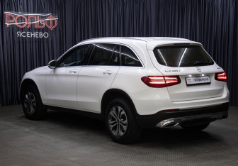 Подержанный автомобиль Mercedes-Benz GLC Coupe 2017 года (7 фото)