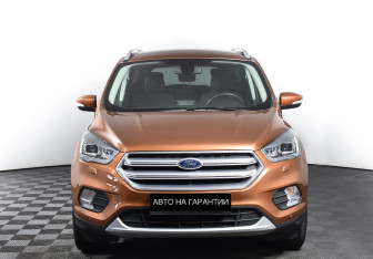 Подержанный автомобиль Ford Kuga 2018 года (2 фото)