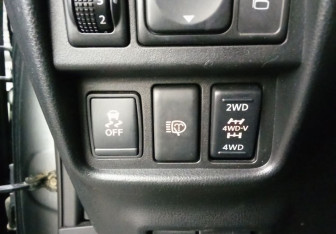 Подержанный автомобиль Nissan Juke 2011 года (15 фото)