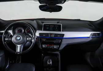 Подержанный автомобиль BMW X2 2018 года (17 фото)