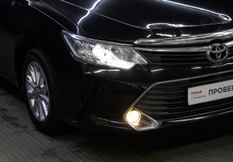 Подержанный автомобиль Toyota Camry Sedan 2015 года (21 фото)