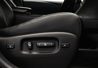 Подержанный автомобиль Lexus RX 2013 года (33 фото)