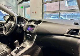 Подержанный автомобиль Nissan Sentra Sedan 2015 года (13 фото)