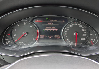 Подержанный автомобиль Audi A6 Sedan 2019 года (12 фото)