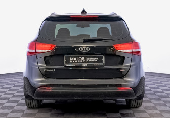 Подержанный автомобиль Kia Ceed Wagon 2017 года (6 фото)