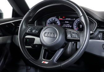 Подержанный автомобиль Audi A5 Liftback 2021 года (14 фото)