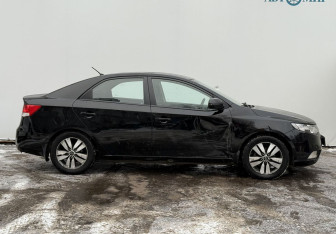 Подержанный автомобиль Kia Cerato Sedan 2012 года (4 фото)