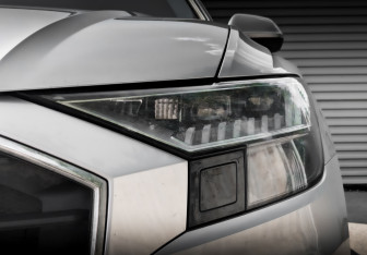 Подержанный автомобиль Audi Q8 2021 года (17 фото)