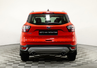 Подержанный автомобиль Ford Kuga 2019 года (4 фото)