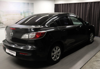 Подержанный автомобиль Mazda 3 Sedan 2012 года (4 фото)