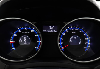 Подержанный автомобиль Hyundai ix35 2013 года (11 фото)