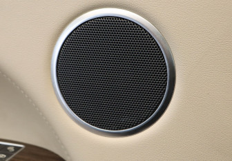 Подержанный автомобиль Land Rover Range Rover Sport 2014 года (22 фото)