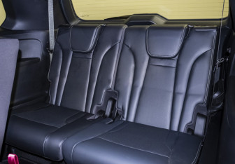 Подержанный автомобиль GAC GS8 2023 года (11 фото)