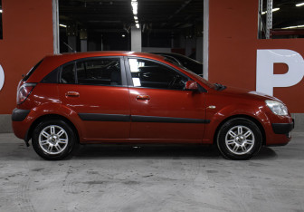 Подержанный автомобиль Kia Rio Hatchback 2008 года (4 фото)