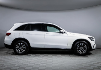 Подержанный автомобиль Mercedes-Benz GLC Coupe 2021 года (4 фото)