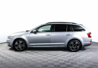 Подержанный автомобиль Skoda Octavia Wagon 2014 года (3 фото)