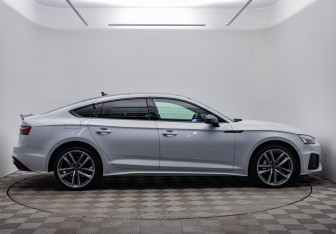 Подержанный автомобиль Audi A5 Liftback 2020 года (6 фото)