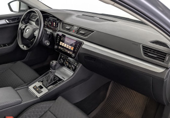 Подержанный автомобиль Skoda Superb Liftback 2021 года (11 фото)