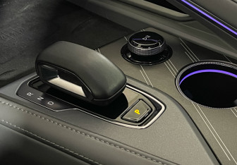 Подержанный автомобиль Zeekr 001 2024 года (17 фото)