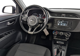 Подержанный автомобиль Kia Rio Hatchback 2021 года (24 фото)