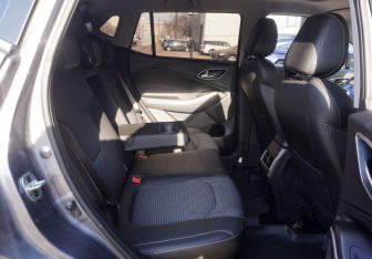 Подержанный автомобиль Москвич 3 2023 года (12 фото)