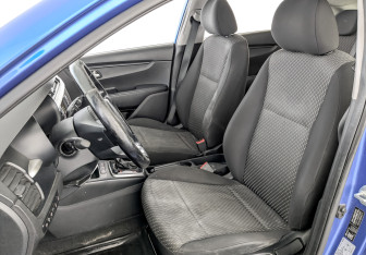 Подержанный автомобиль Kia Rio Hatchback 2019 года (20 фото)