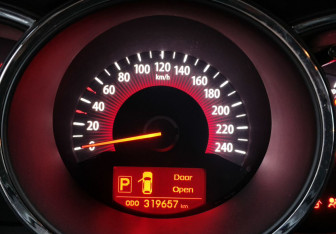 Подержанный автомобиль Kia Sorento 2009 года (14 фото)