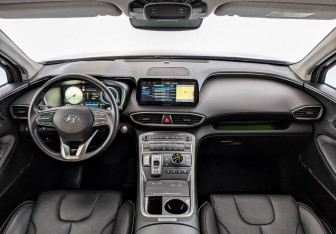 Подержанный автомобиль Hyundai Santa Fe 2022 года (14 фото)