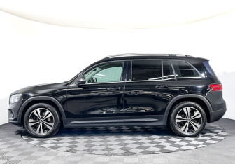 Подержанный автомобиль Mercedes-Benz GLB 2021 года (8 фото)