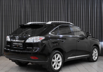 Подержанный автомобиль Lexus RX 2010 года (4 фото)