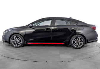 Подержанный автомобиль Kia Cerato Sedan 2021 года (8 фото)