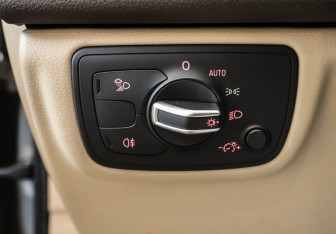 Подержанный автомобиль Audi A6 Sedan 2015 года (8 фото)