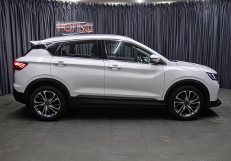 Подержанный автомобиль Geely Coolray 2023 года (4 фото)