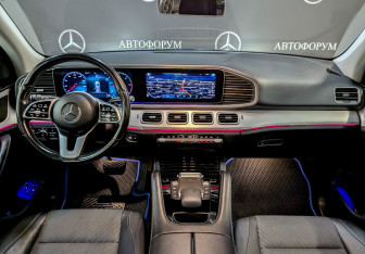 Подержанный автомобиль Mercedes-Benz GLE 2019 года (14 фото)