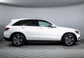 Подержанный автомобиль Mercedes-Benz GLC Coupe 2016 года (4 фото)