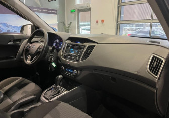 Подержанный автомобиль Hyundai Creta 2019 года (13 фото)